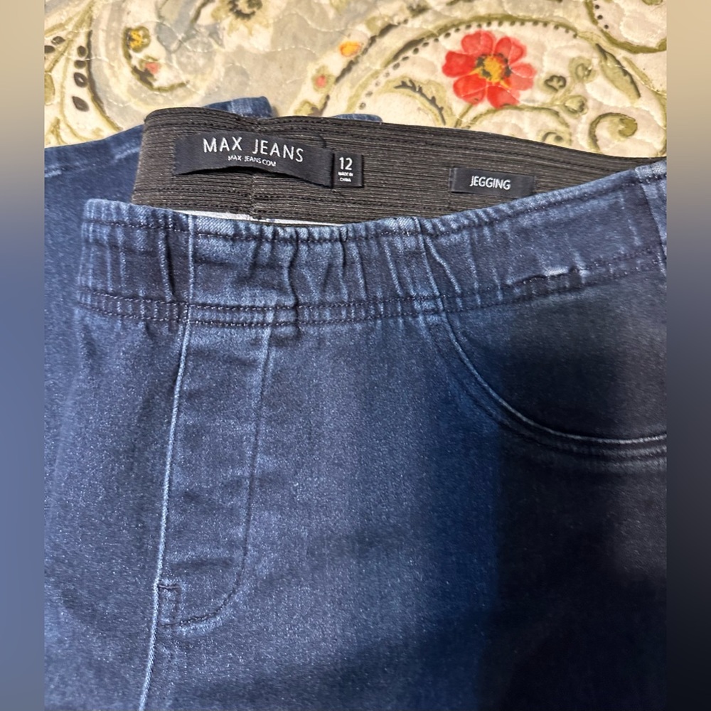 Max‎ jeans